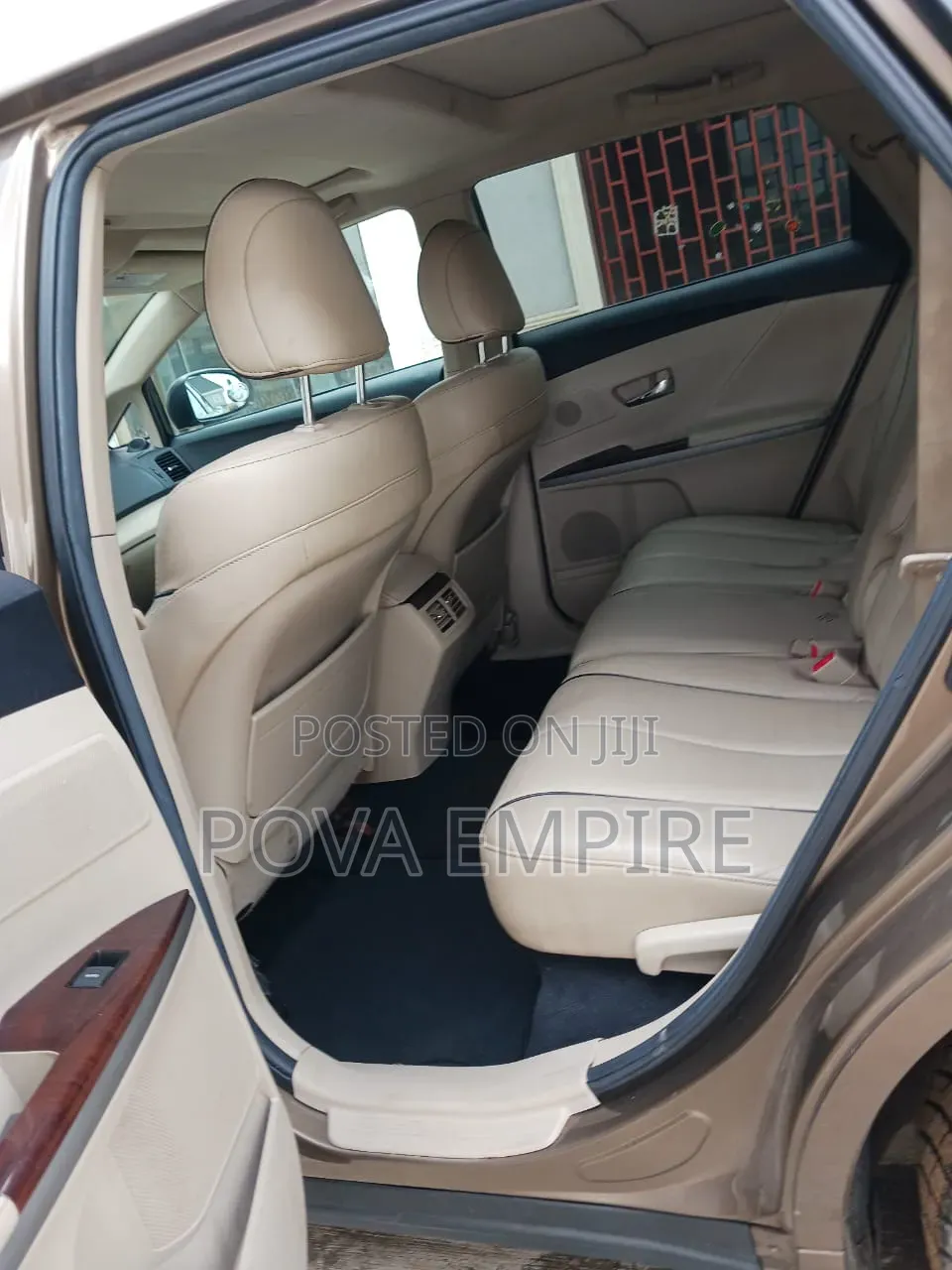 Toyota Venza AWD 2012 Brown