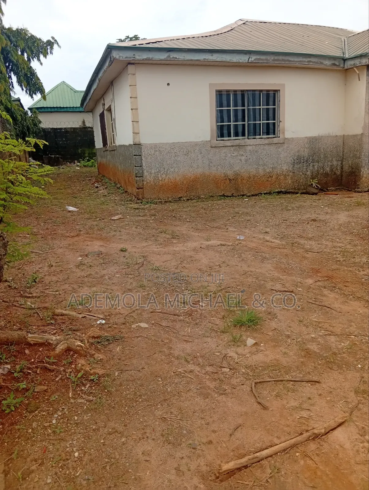 2bdrm Bungalow in Phase4 Army Estate for sale
