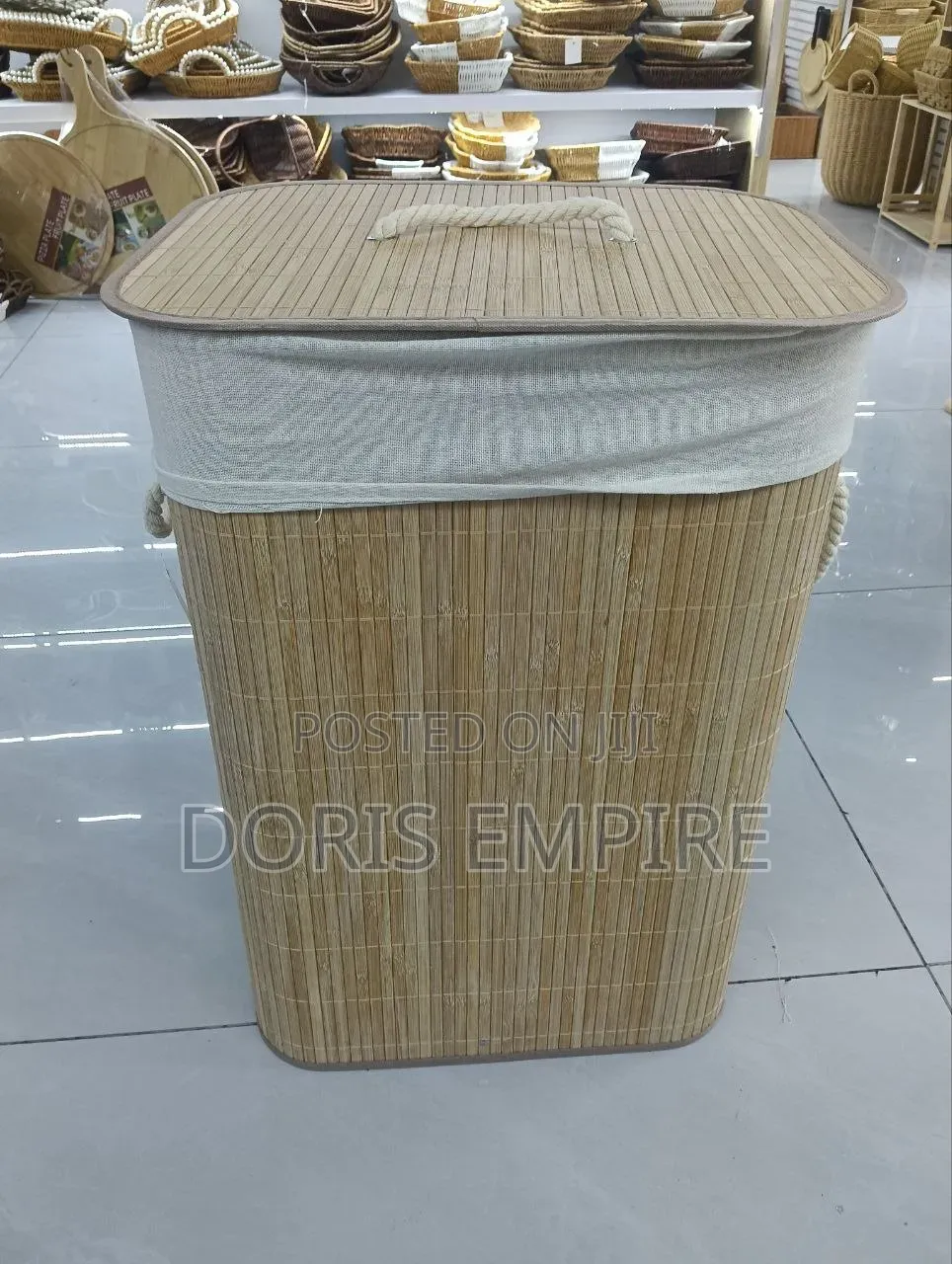 Foldable Bamboo Laundry Basket With Lid.
