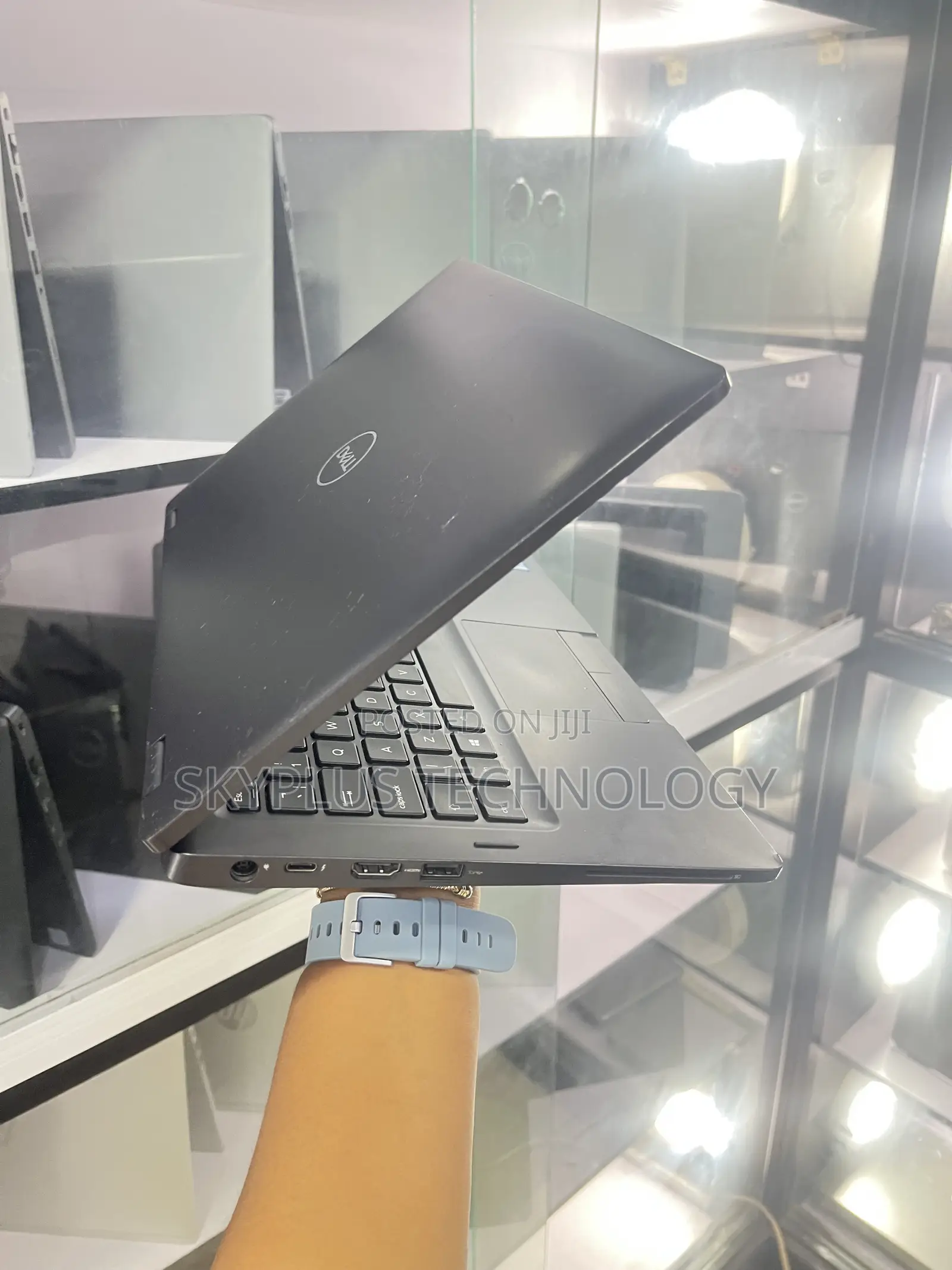 Laptop Dell Latitude 5300 2-in-1 8GB Intel Core i5 SSD 256GB