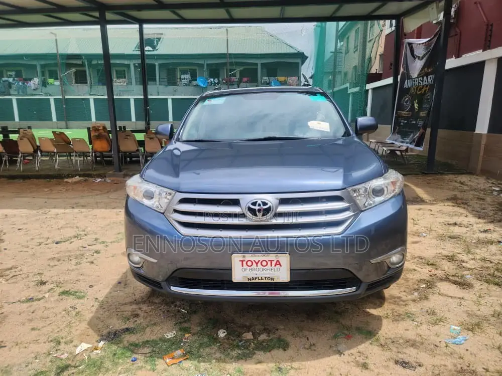 Toyota Highlander Limited 2012 Gray