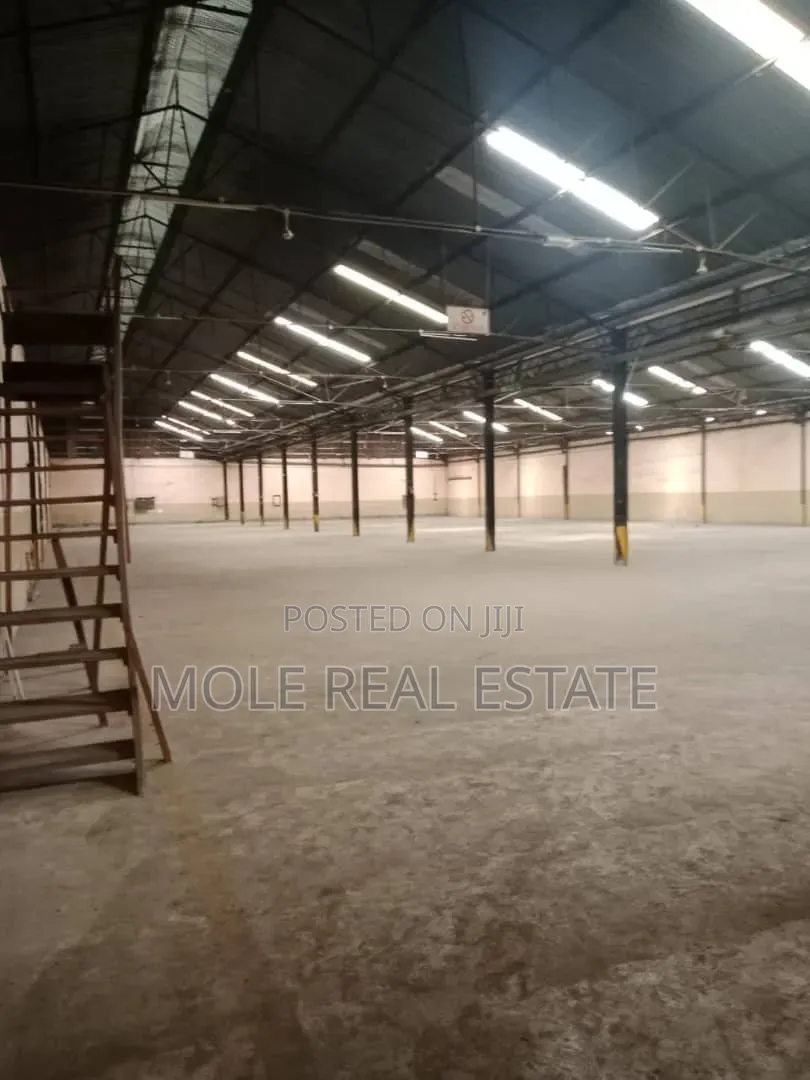 16,000sqm (4Acers) Facing Ikorodu Rd With Large Warehouse