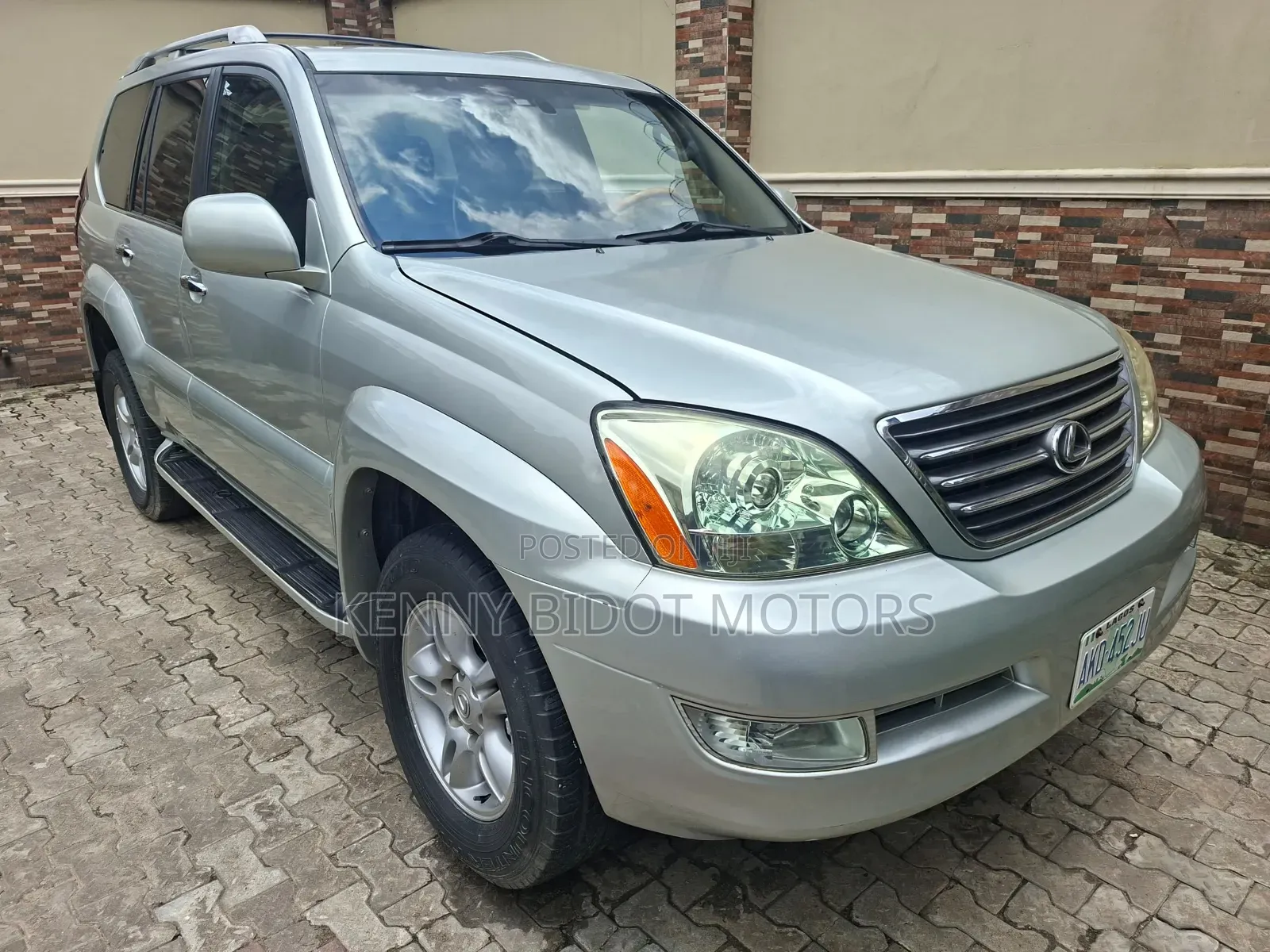 Lexus GX 470 2004 Gold