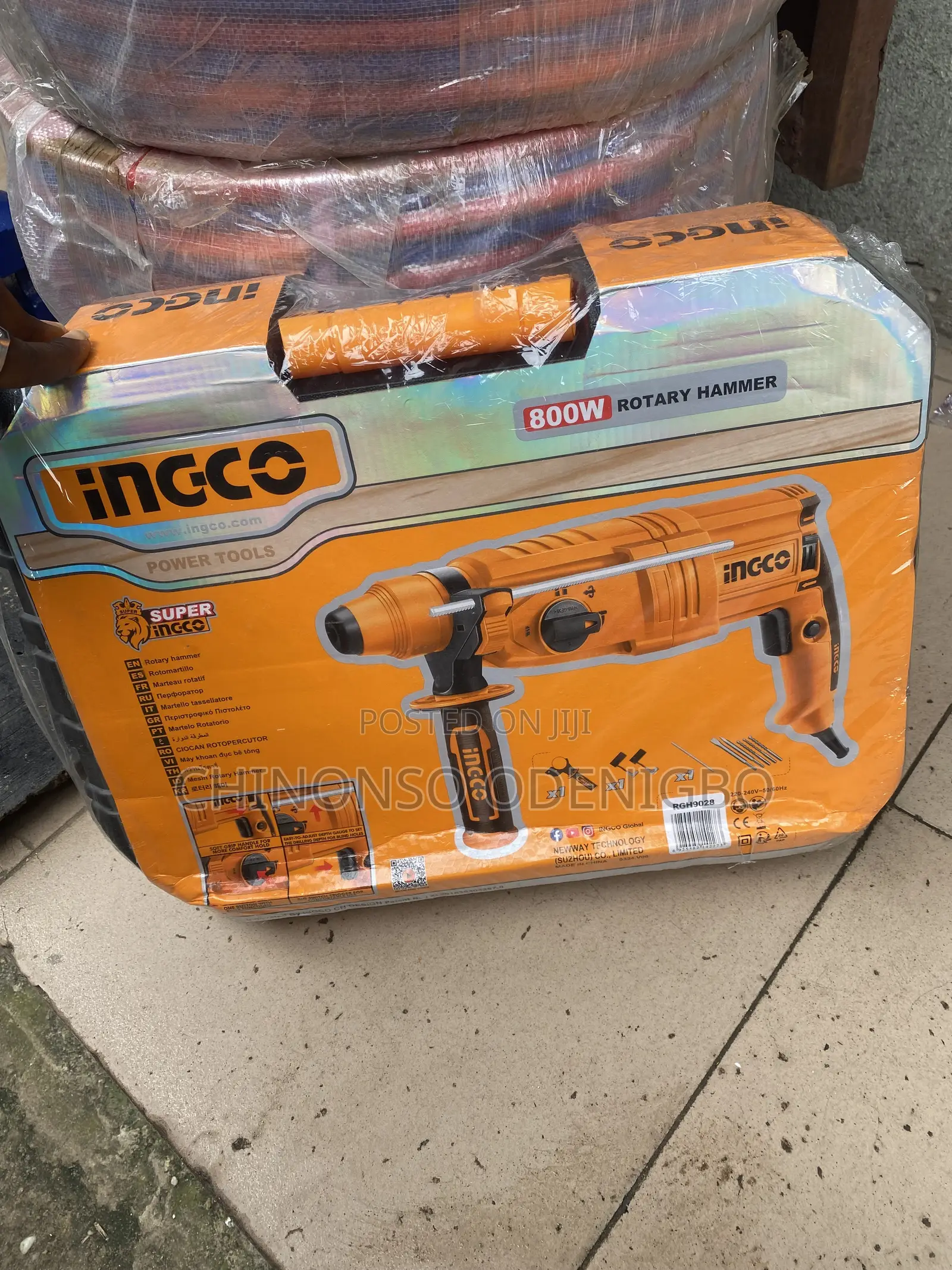 800W Rotary Hammer Drill