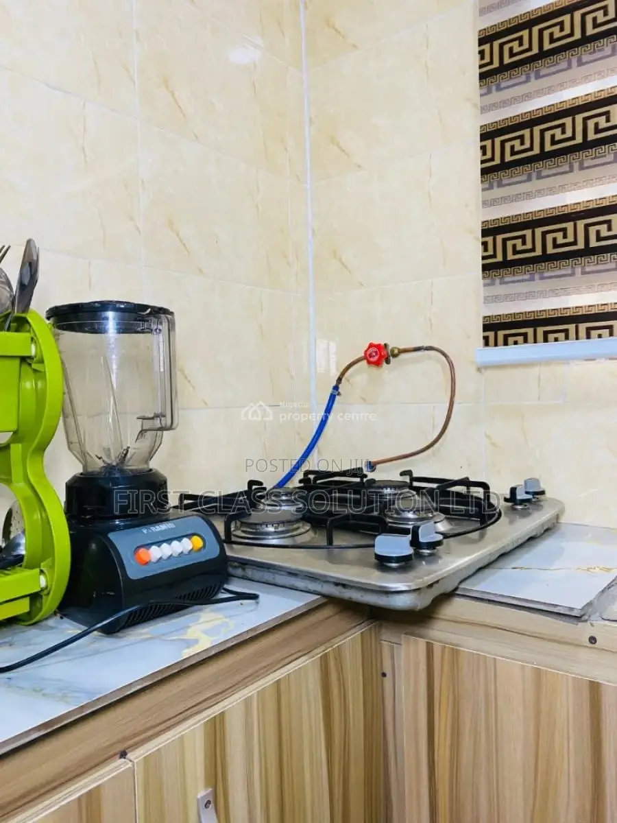 Freshly Furnished Luxury 2 Bedroom Apartment