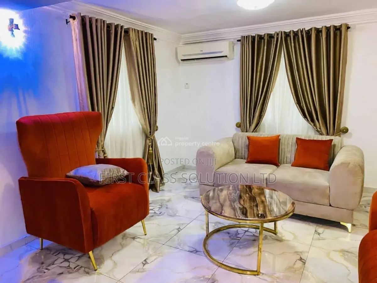 Freshly Furnished Luxury 2 Bedroom Apartment