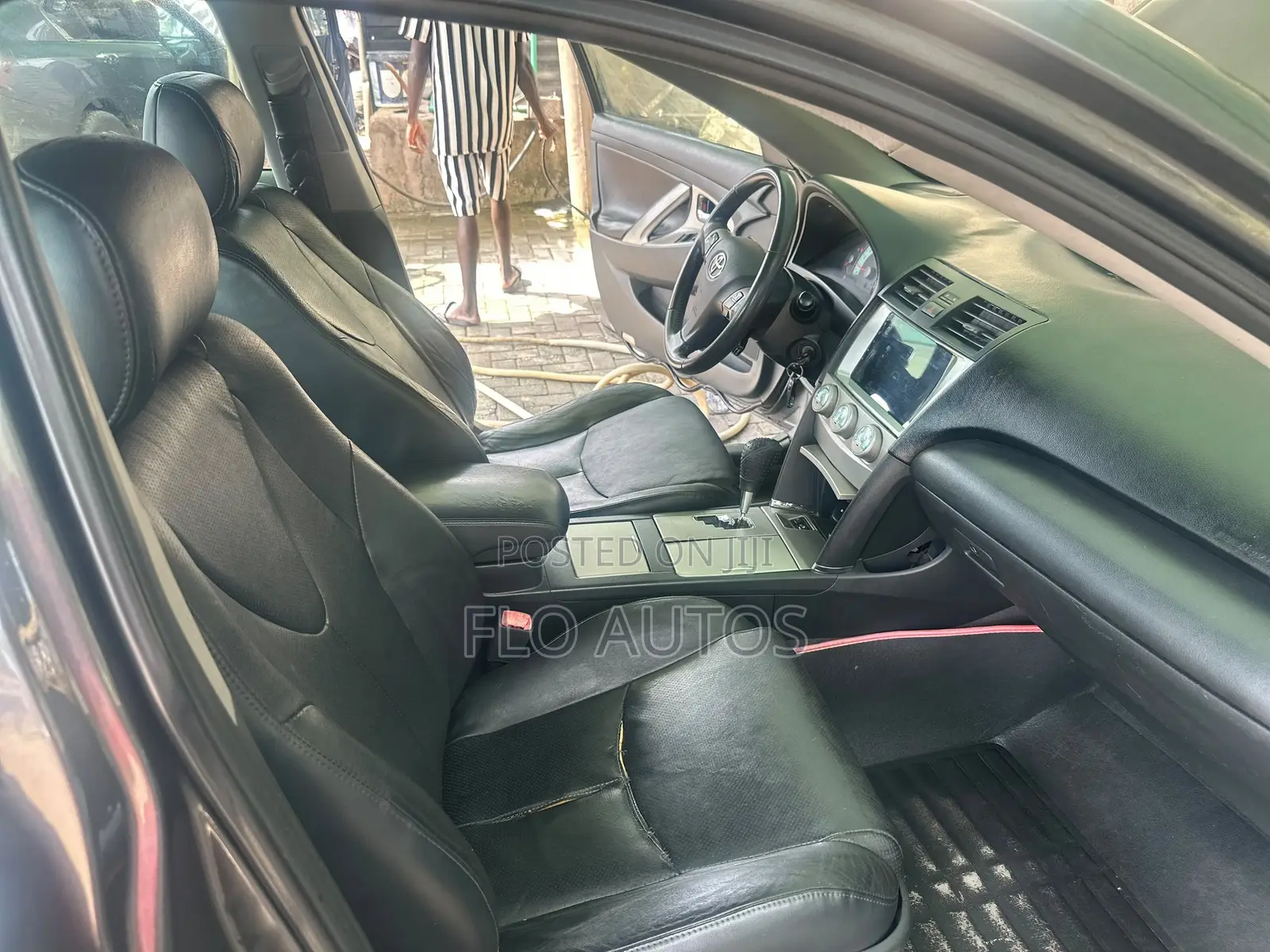 Toyota Camry SE V6 4dr Sedan (3.5L 6cyl 6AM) 2010 Black