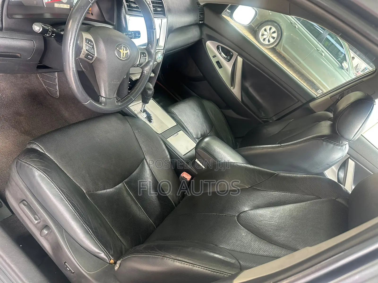 Toyota Camry SE V6 4dr Sedan (3.5L 6cyl 6AM) 2010 Black