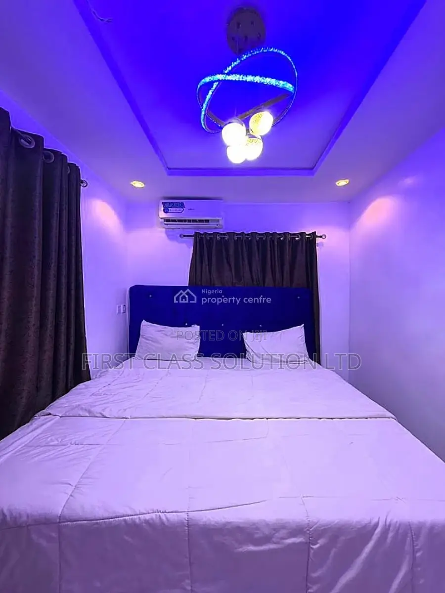 Sensationally Furnished and Serviced Luxury 1 Bedroom Apartment