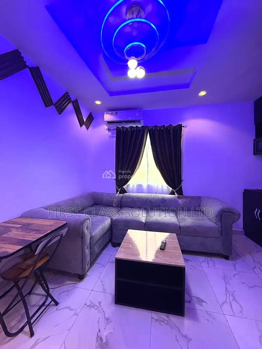 Sensationally Furnished and Serviced Luxury 1 Bedroom Apartment