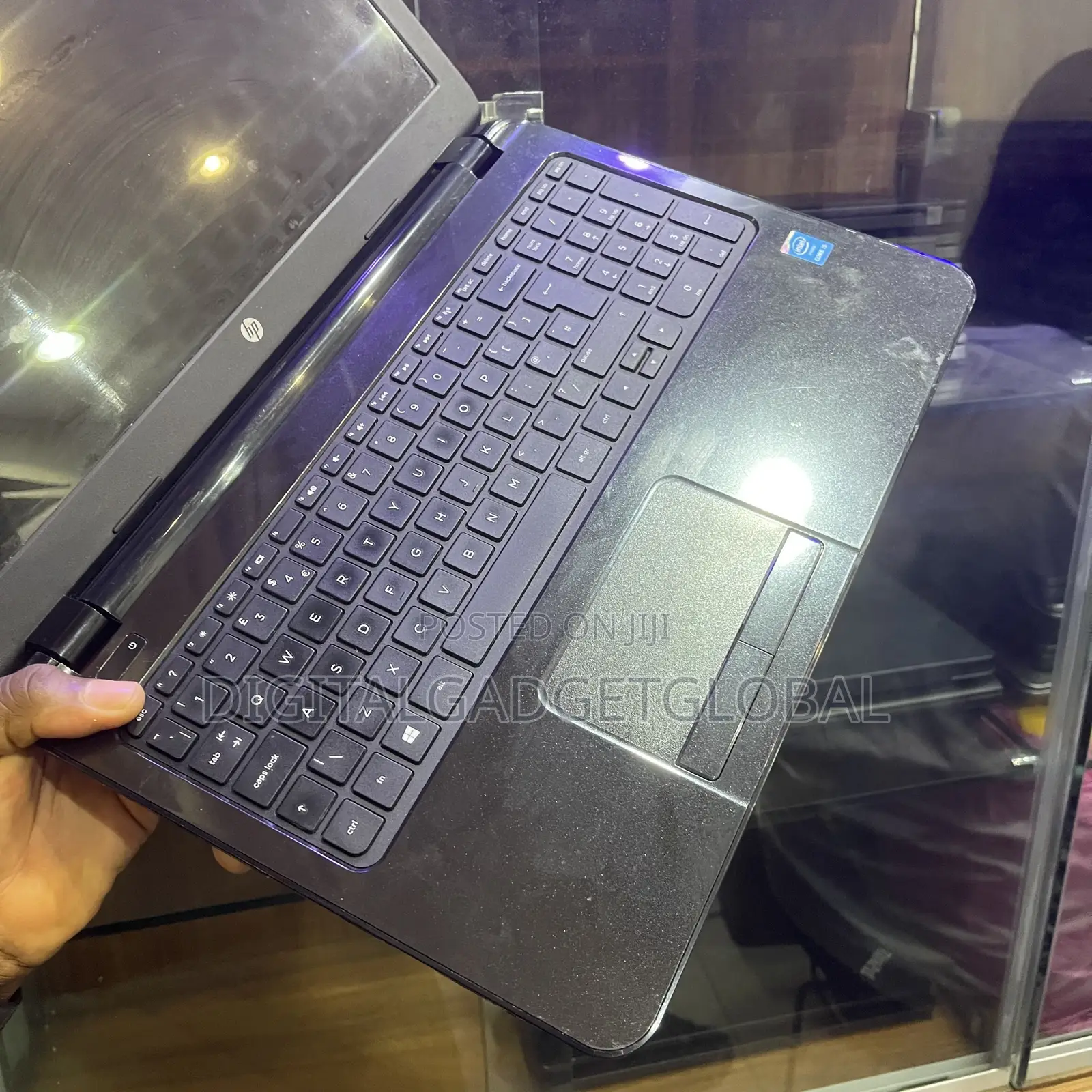 Laptop HP 15-ra003nia 8GB Intel Core i5 SSD 128GB