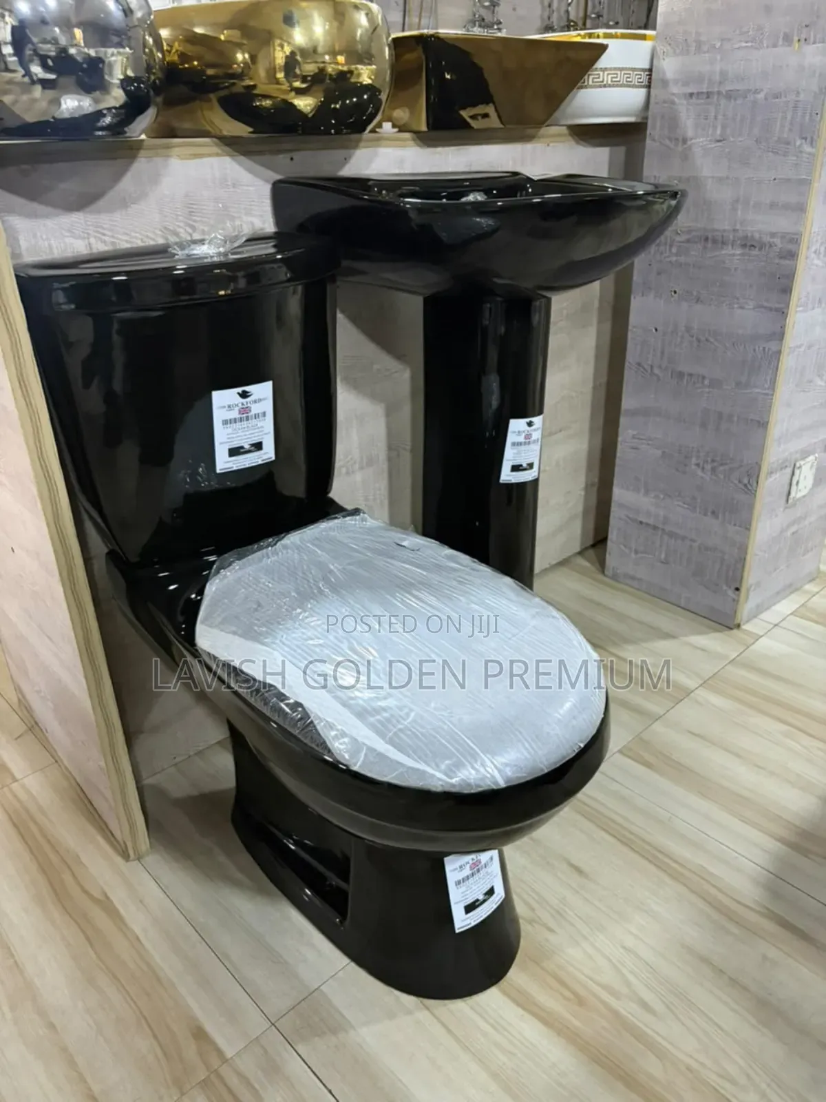 Mini Set Black Toilet Seat Set