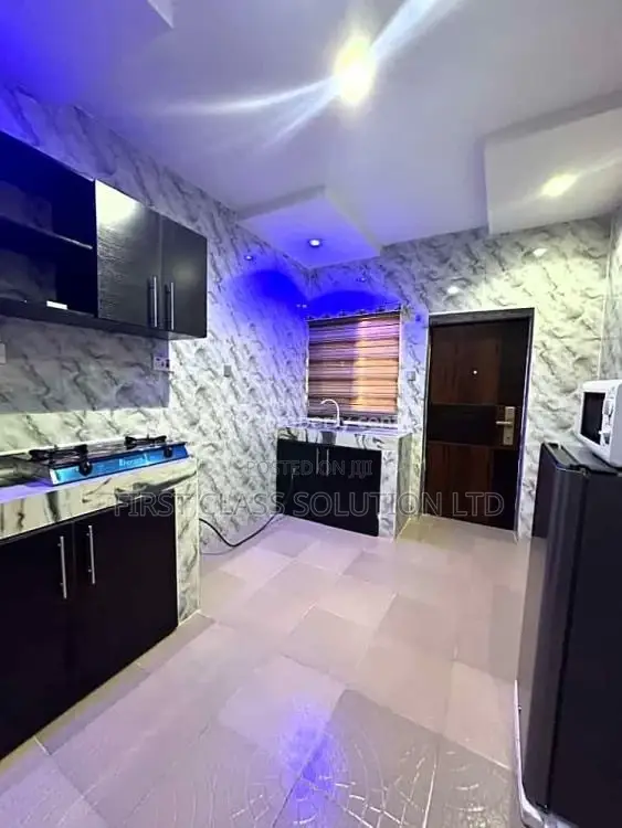 Tastefully Furnished and Serviced Luxury 3 Bedroom Apartment