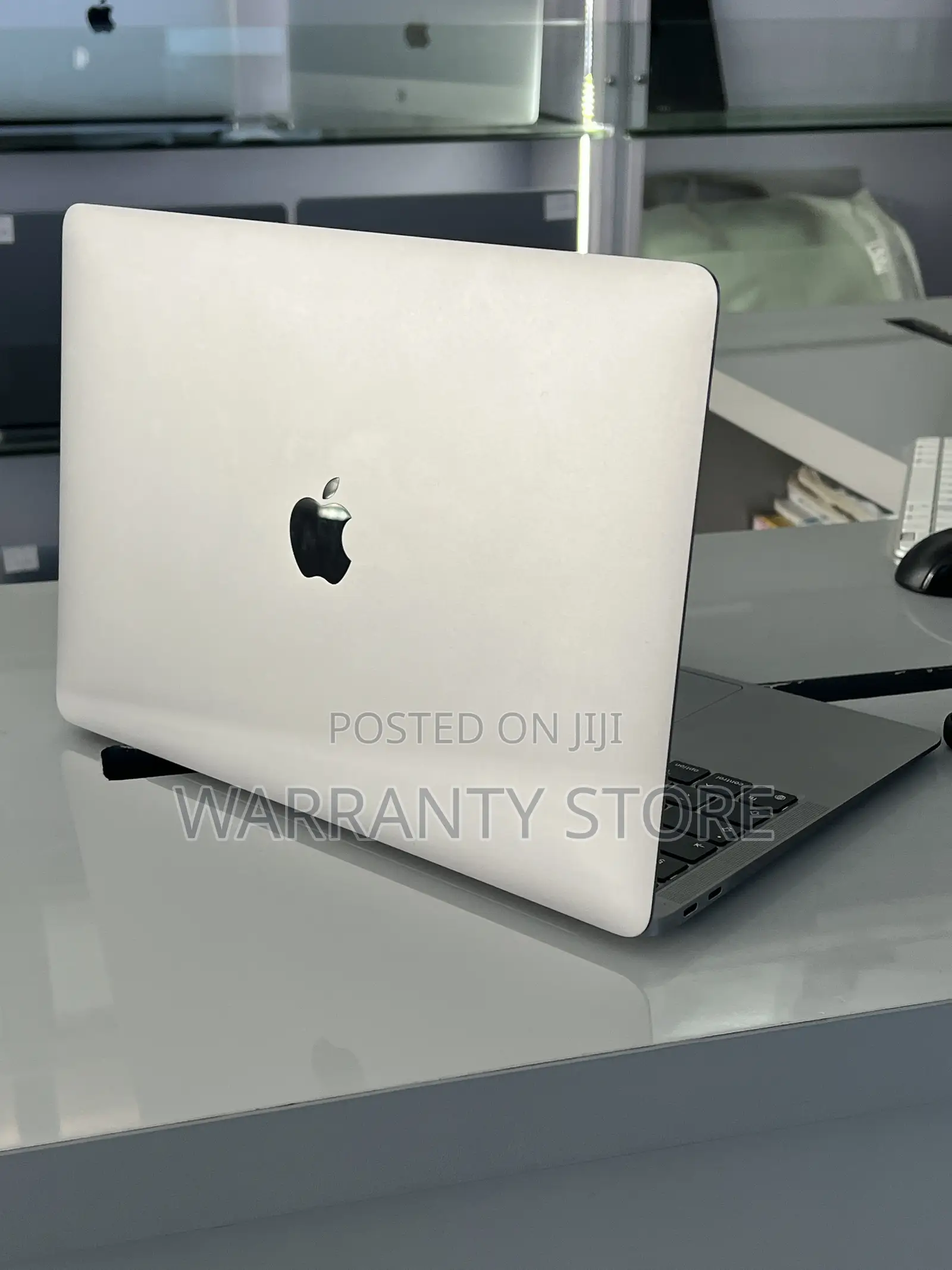 Laptop Apple MacBook Air 2020 8GB Apple M1 SSD 256GB