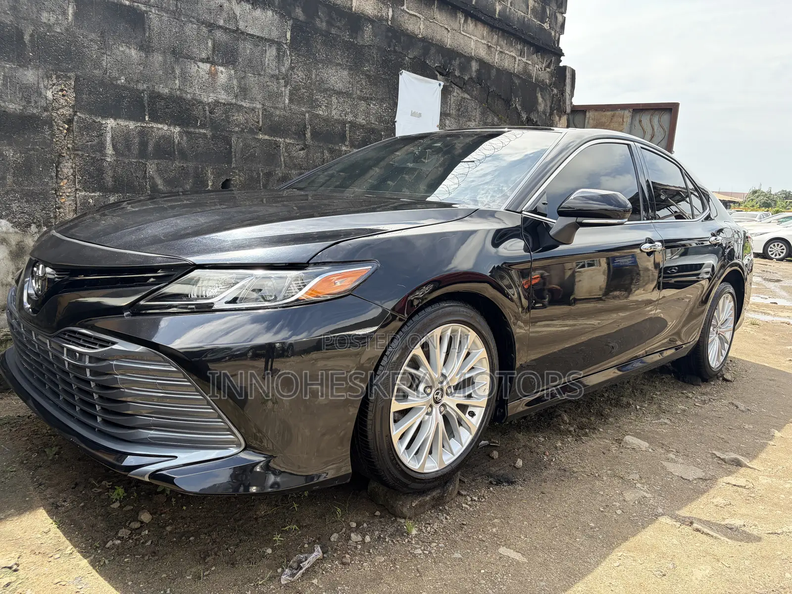 Toyota Camry XLE (2.5L 4cyl 8A) 2019 Black