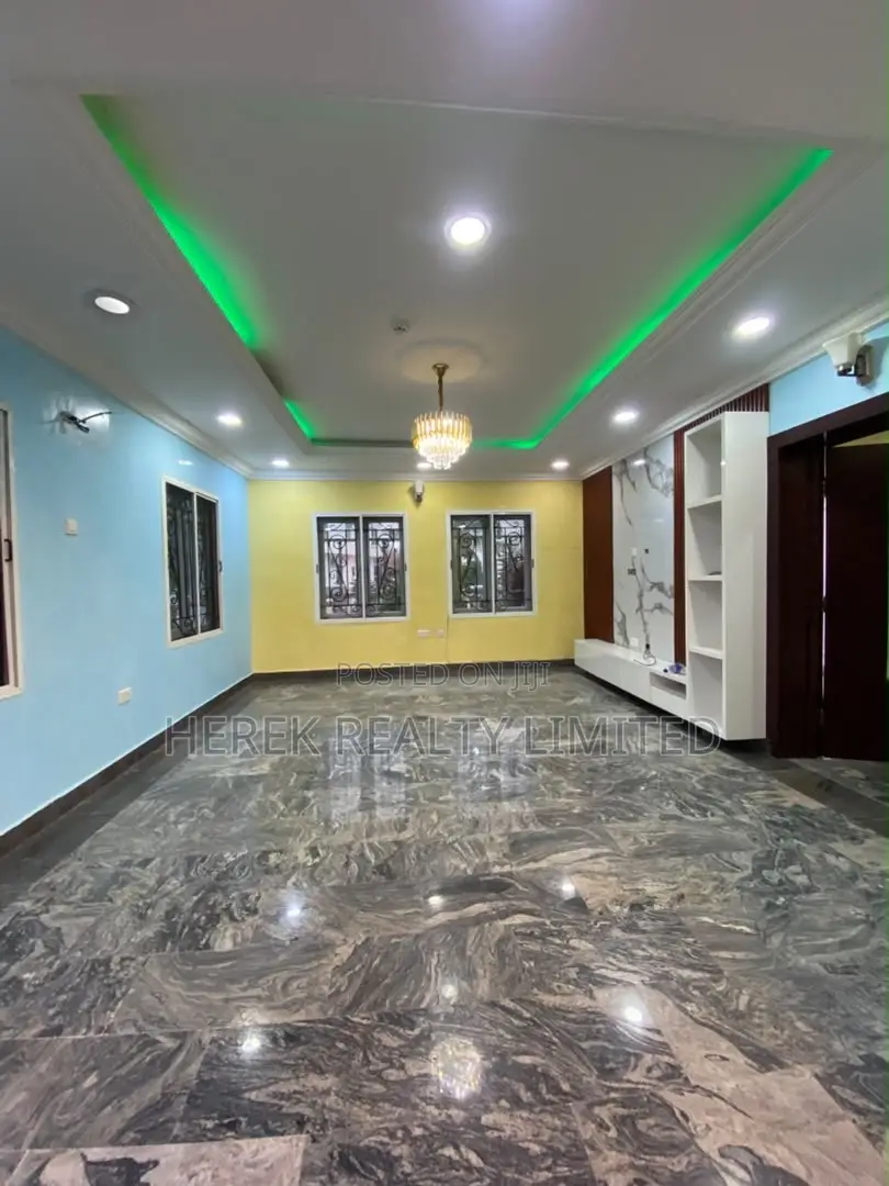 5bdrm Duplex in Victory Park, Osapa london for rent