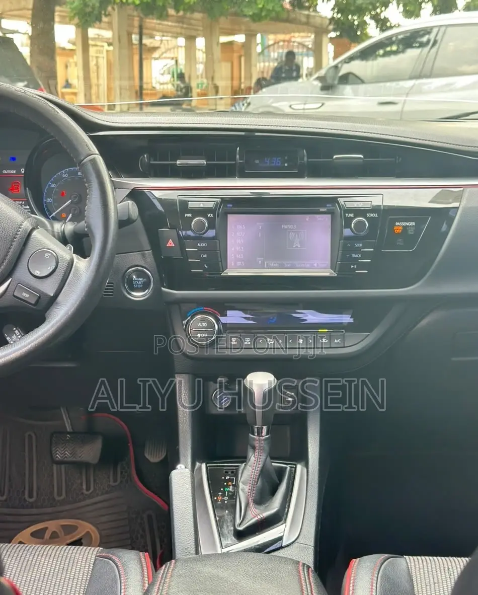 Toyota Corolla 2015 White