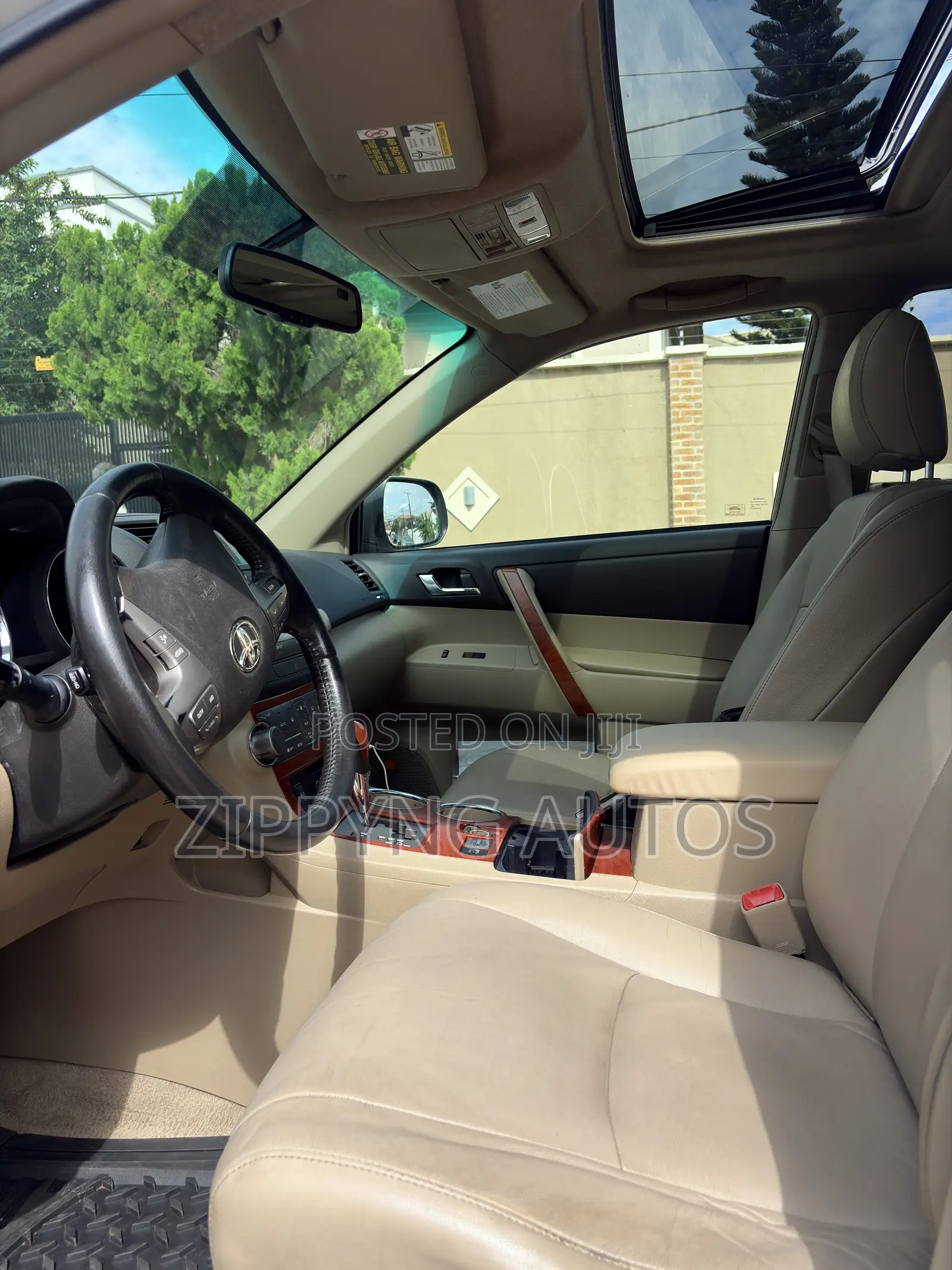 Toyota Highlander Limited 2010 White