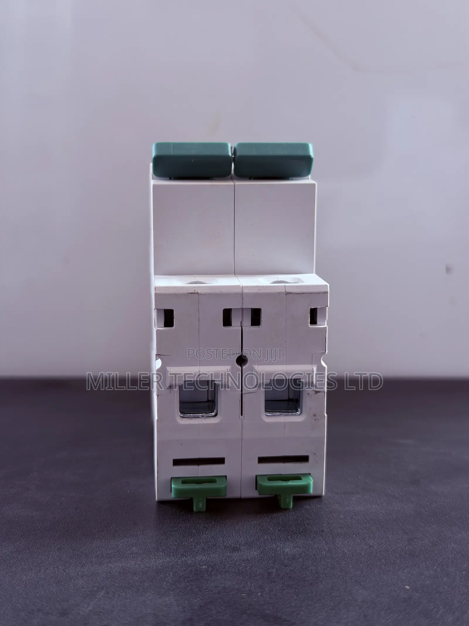 Original Suntree SCB8-63 32A 2P AC Circuit Breaker