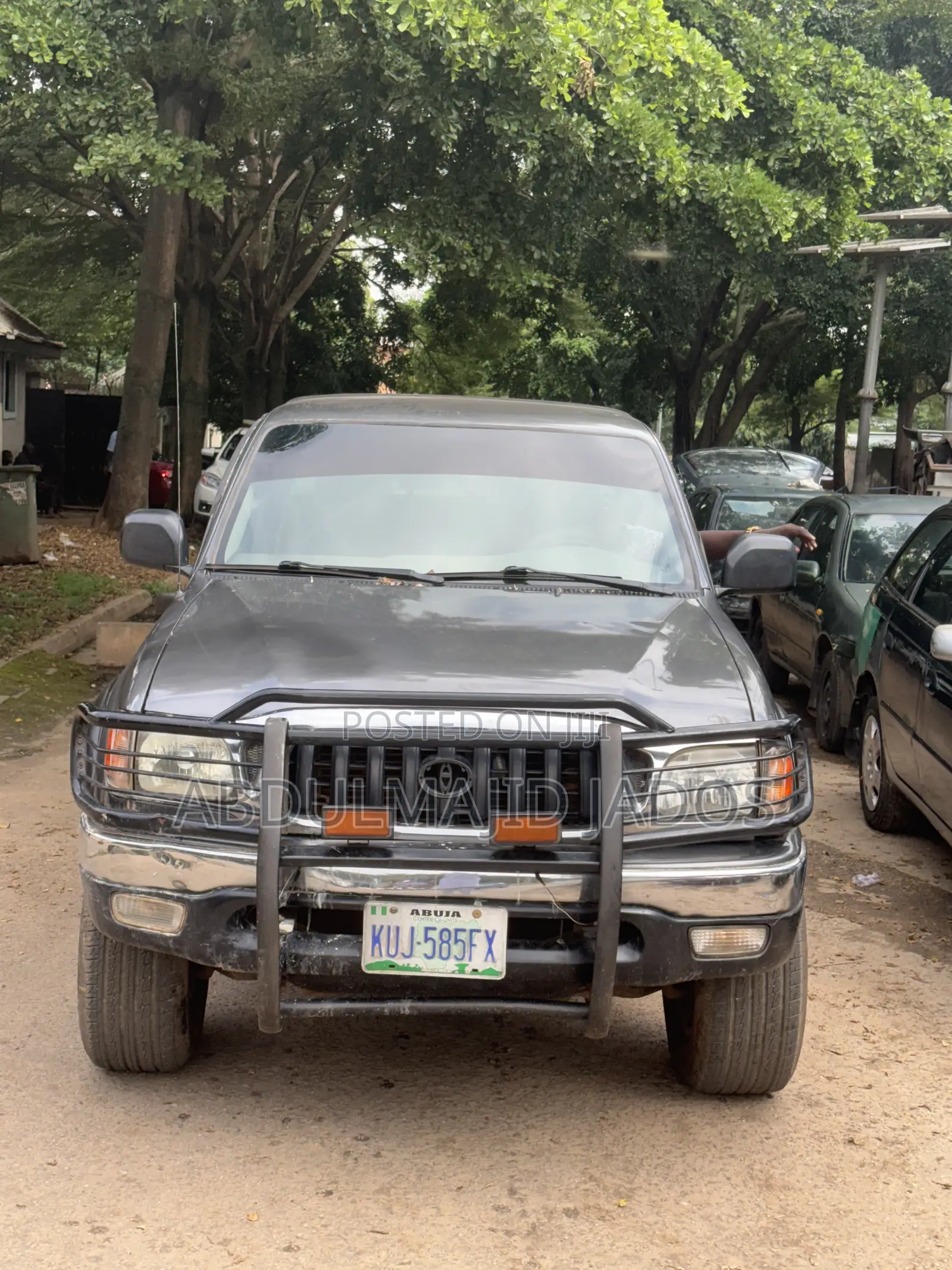 Toyota Tacoma 2000 Gray