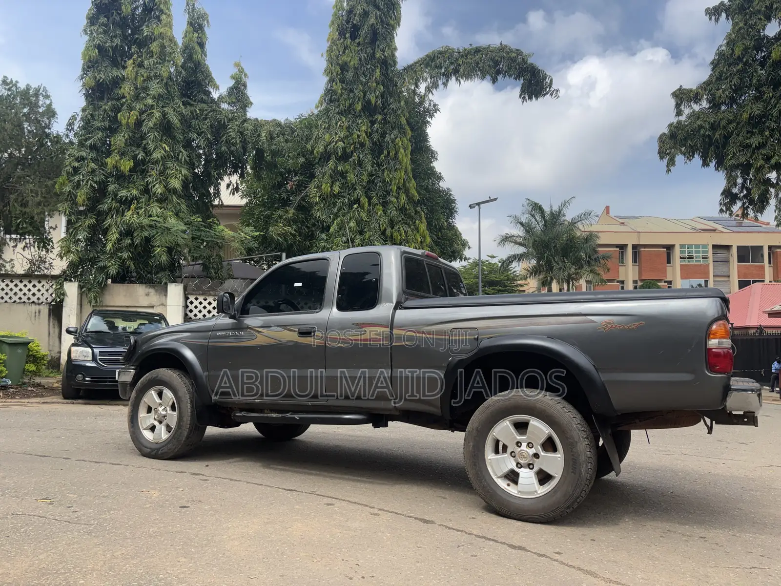 Toyota Tacoma 2000 Gray