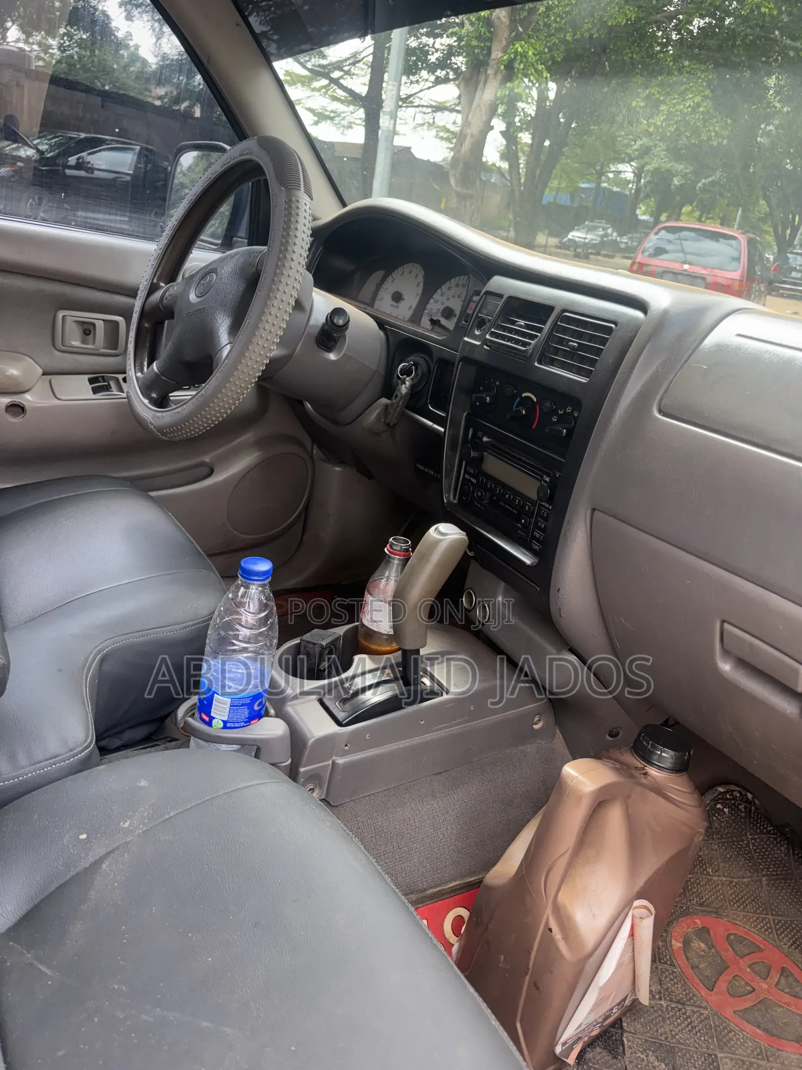 Toyota Tacoma 2000 Gray