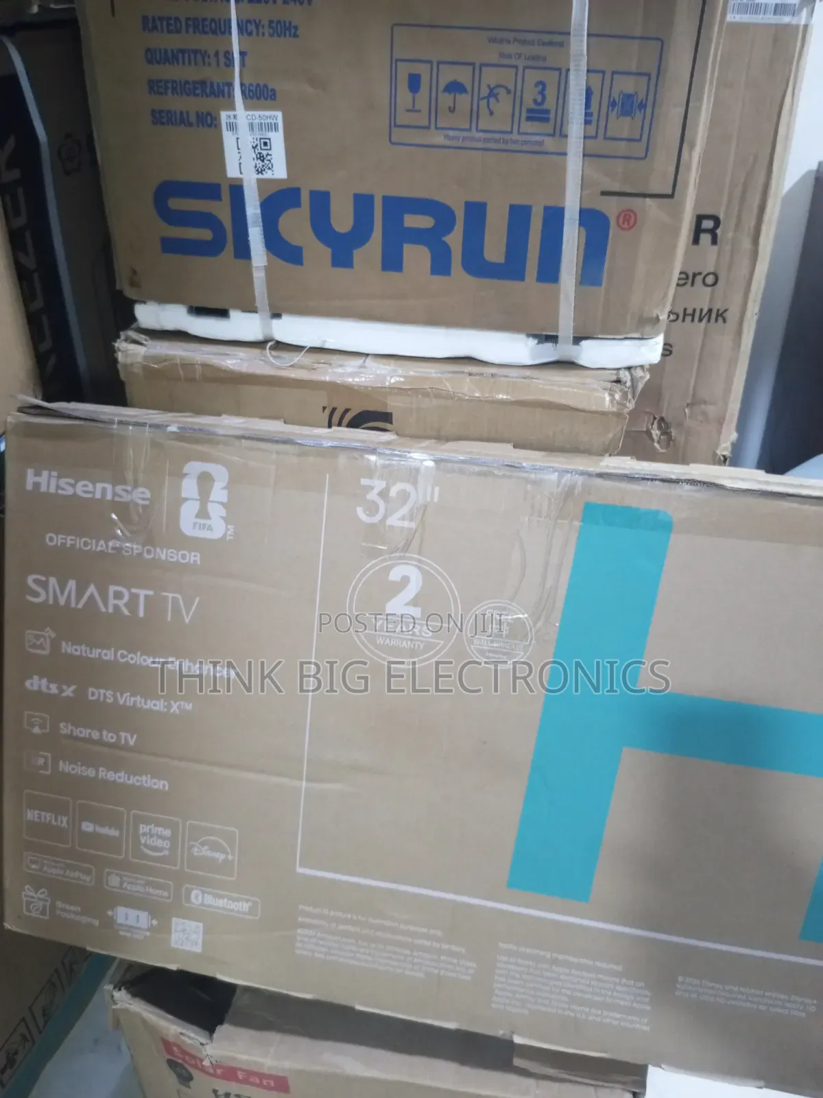 Hisense Smart 32 Inches TV Sleek and Frameless