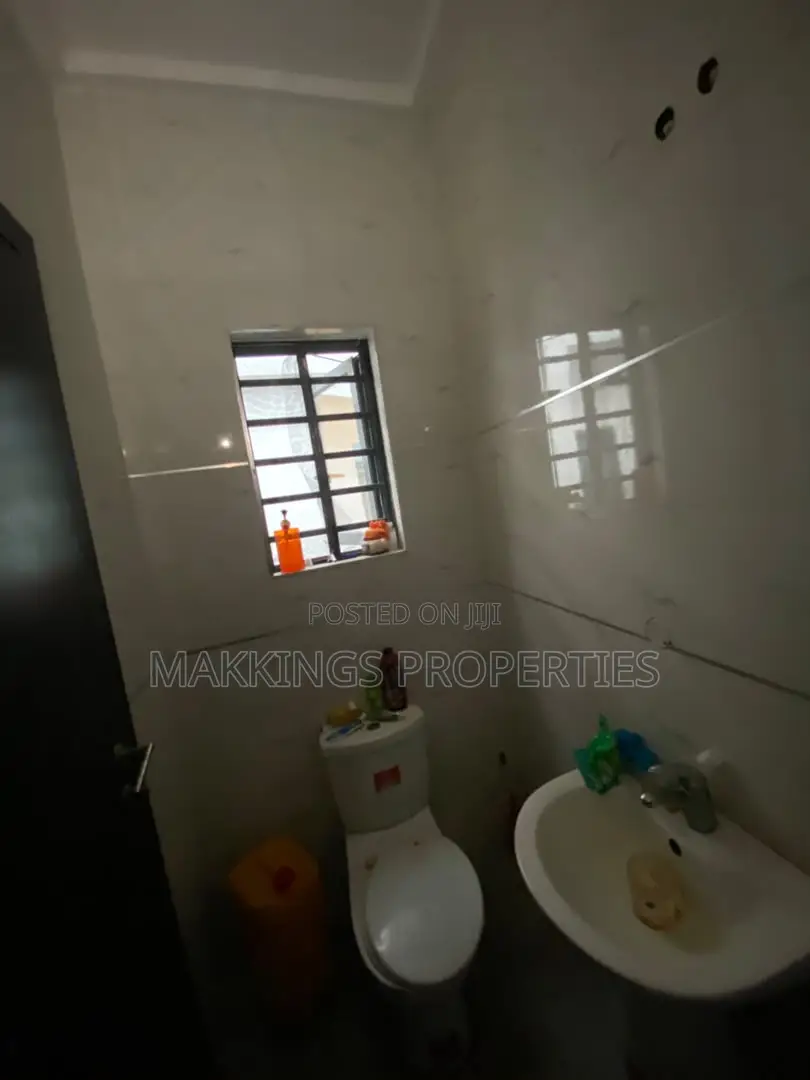 1bdrm Apartment in Jakande for rent