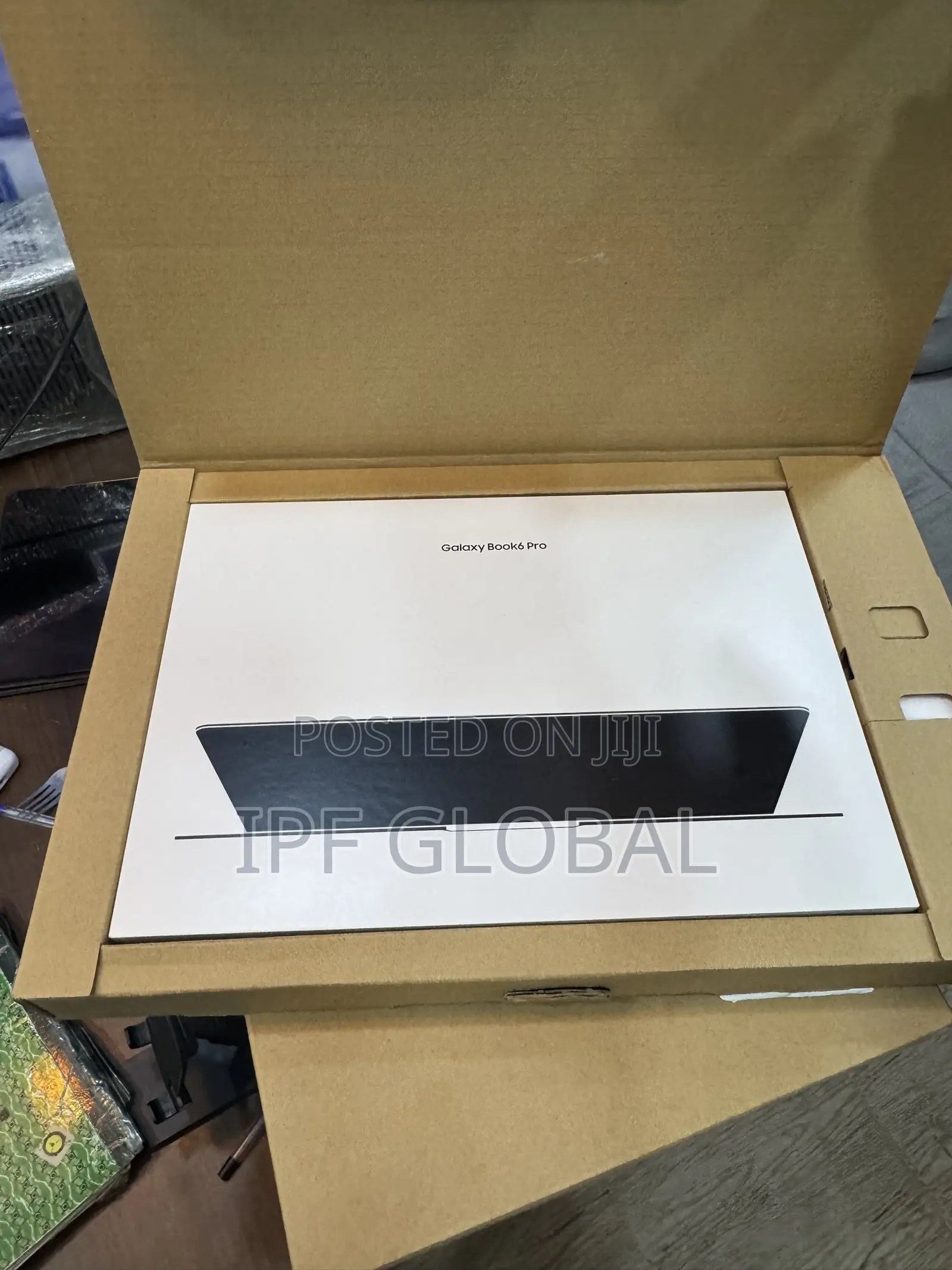 New Laptop Samsung Galaxy Book6 Pro 16GB Intel Core Ultra 7 SSD 1T