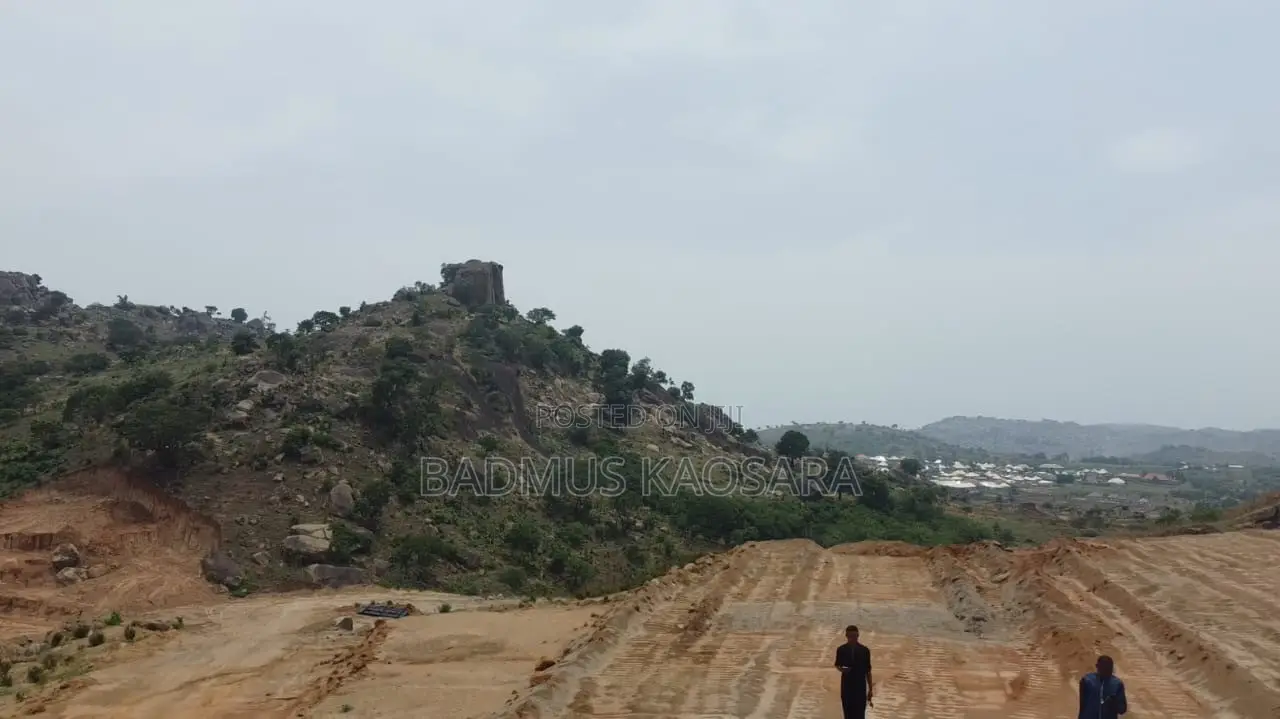 500SQM Estate Land Ideal for 5 Bedroom Fully Detached Duplex With CofO