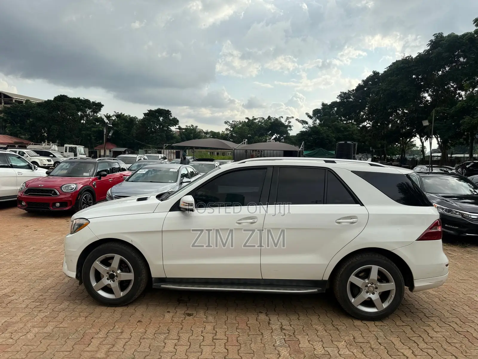 Mercedes-Benz M Class ML350 4MATIC 4dr SUV AWD (3.5L 6cyl 7A) 2015