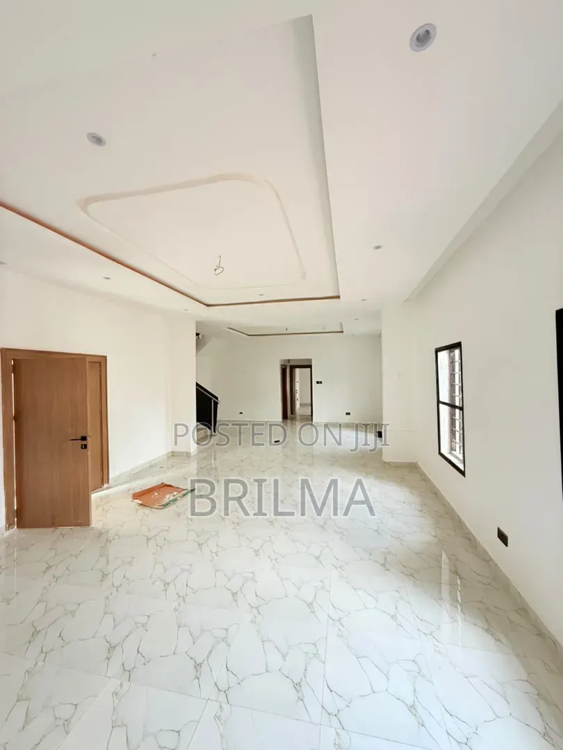 4bdrm Duplex in Karsana for sale