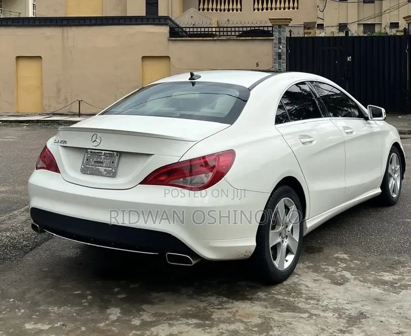 Mercedes-Benz CLA-Class CLA 250 4MATIC Sedan 2016 White