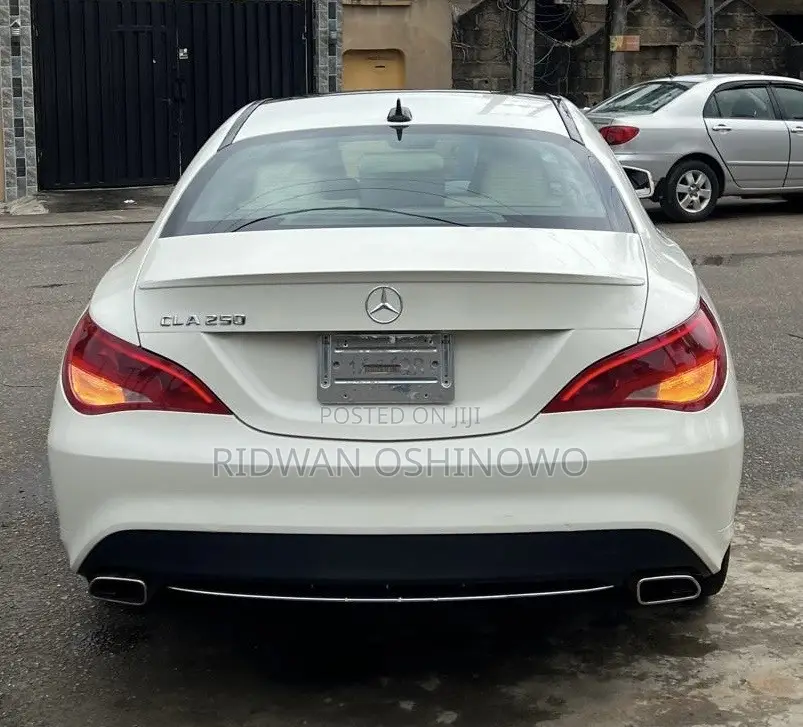 Mercedes-Benz CLA-Class CLA 250 4MATIC Sedan 2016 White
