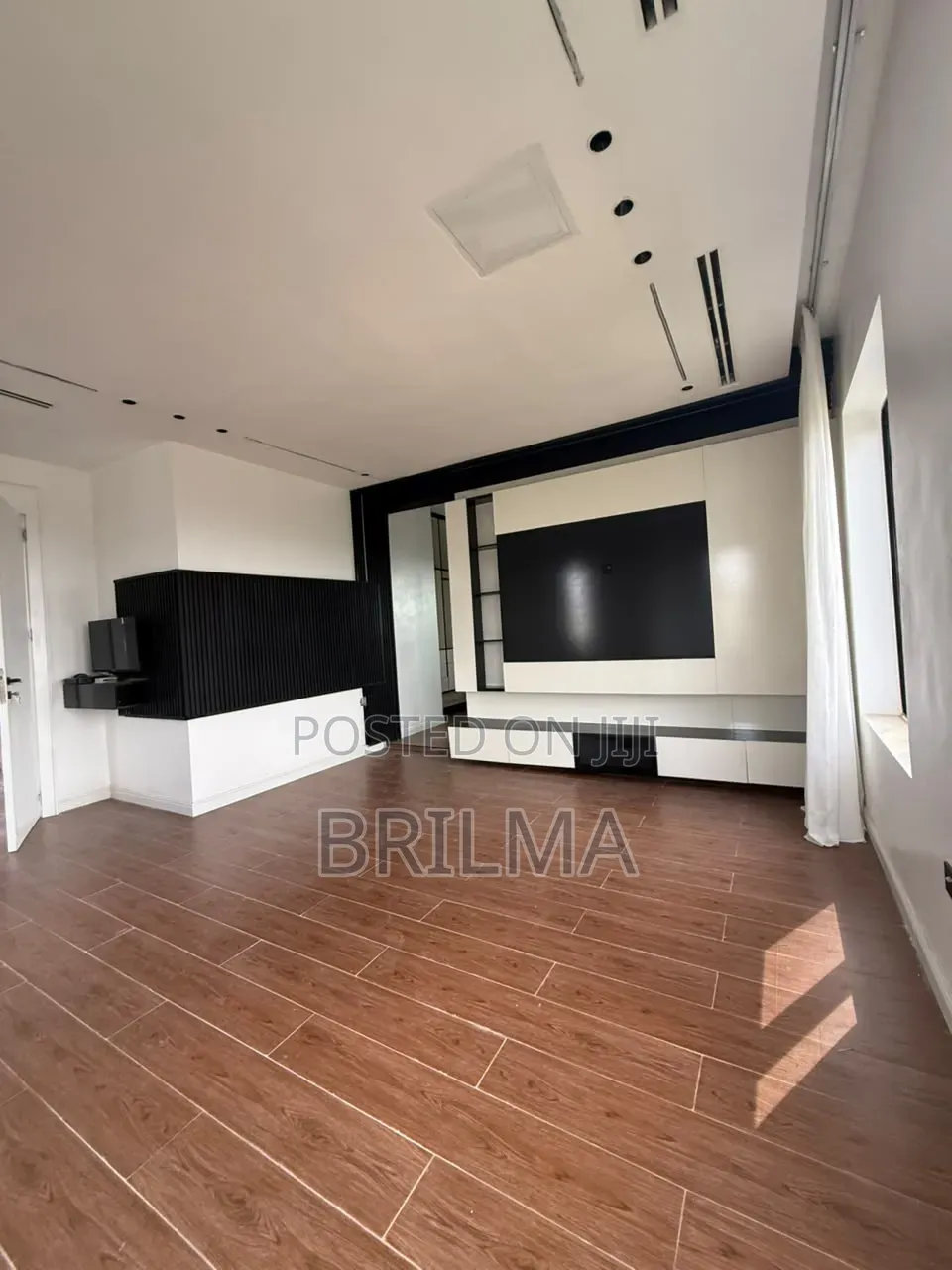 6bdrm Duplex in Guzape District for sale