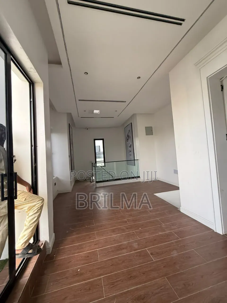 6bdrm Duplex in Guzape District for sale