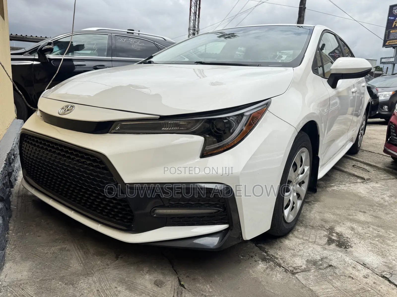 Toyota Corolla LE 2021 White