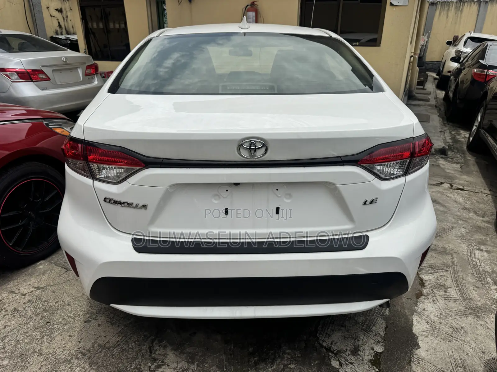 Toyota Corolla LE 2021 White