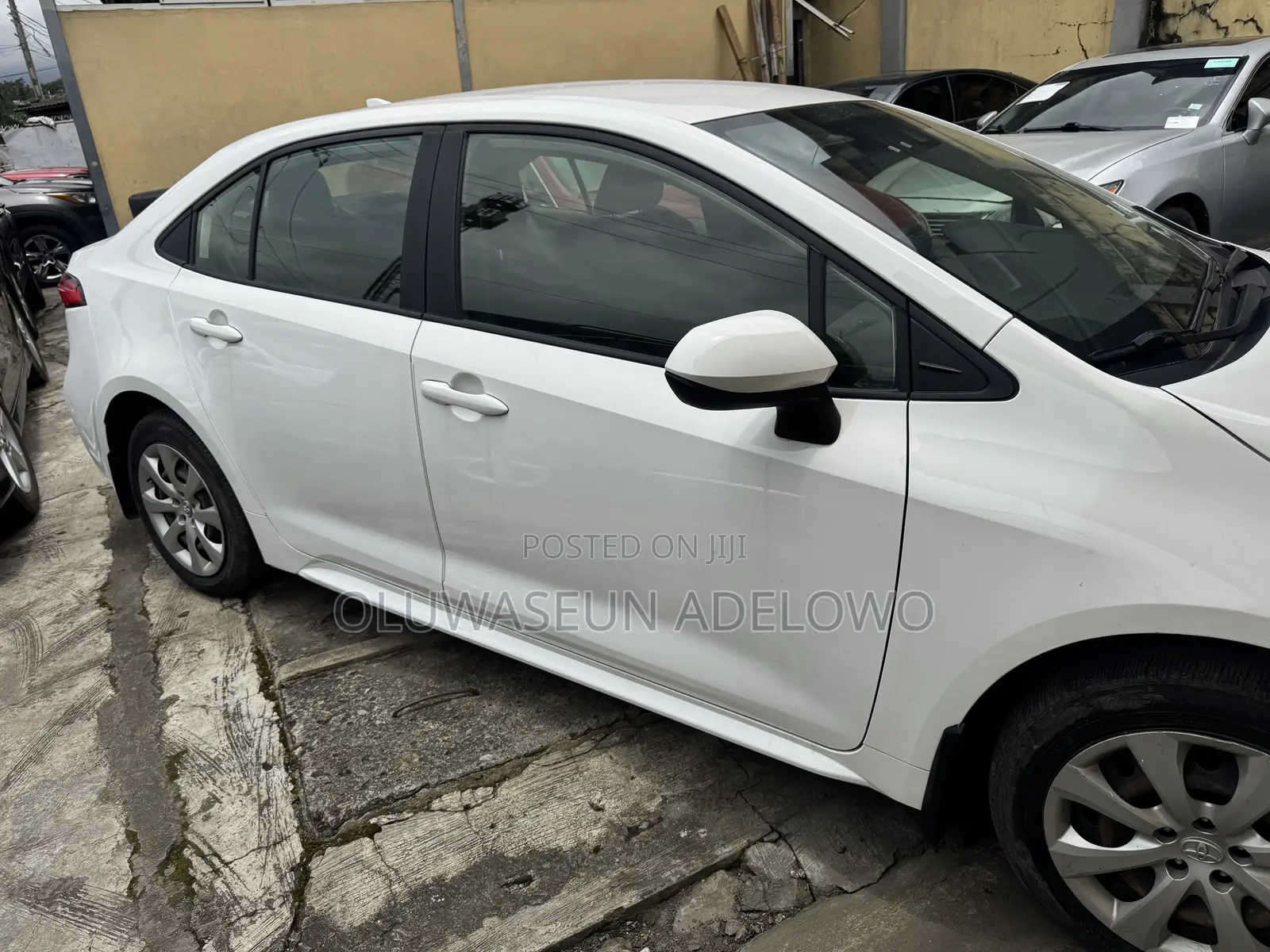 Toyota Corolla LE 2021 White