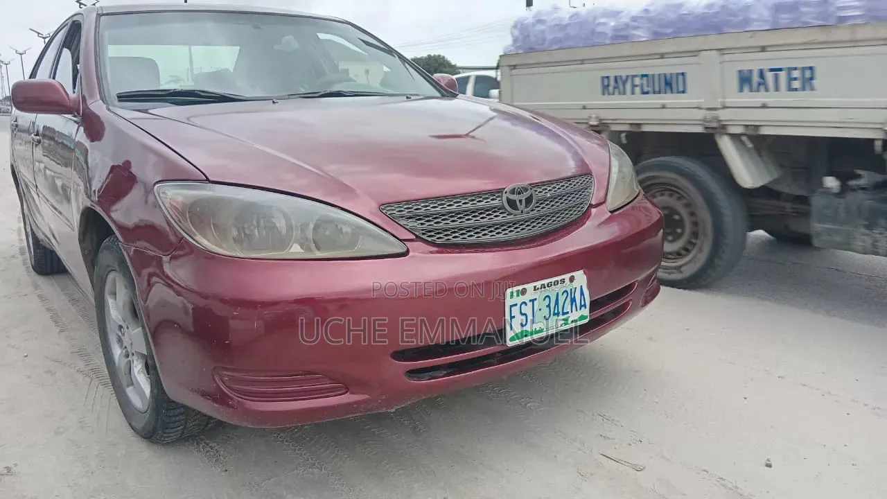 Toyota Camry 2005 Red