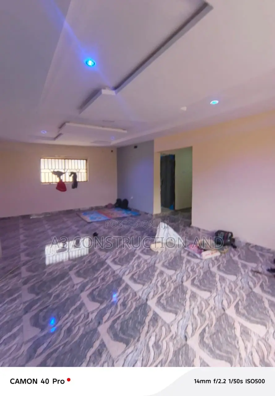 4bdrm Duplex in Okebadan Estate, for rent