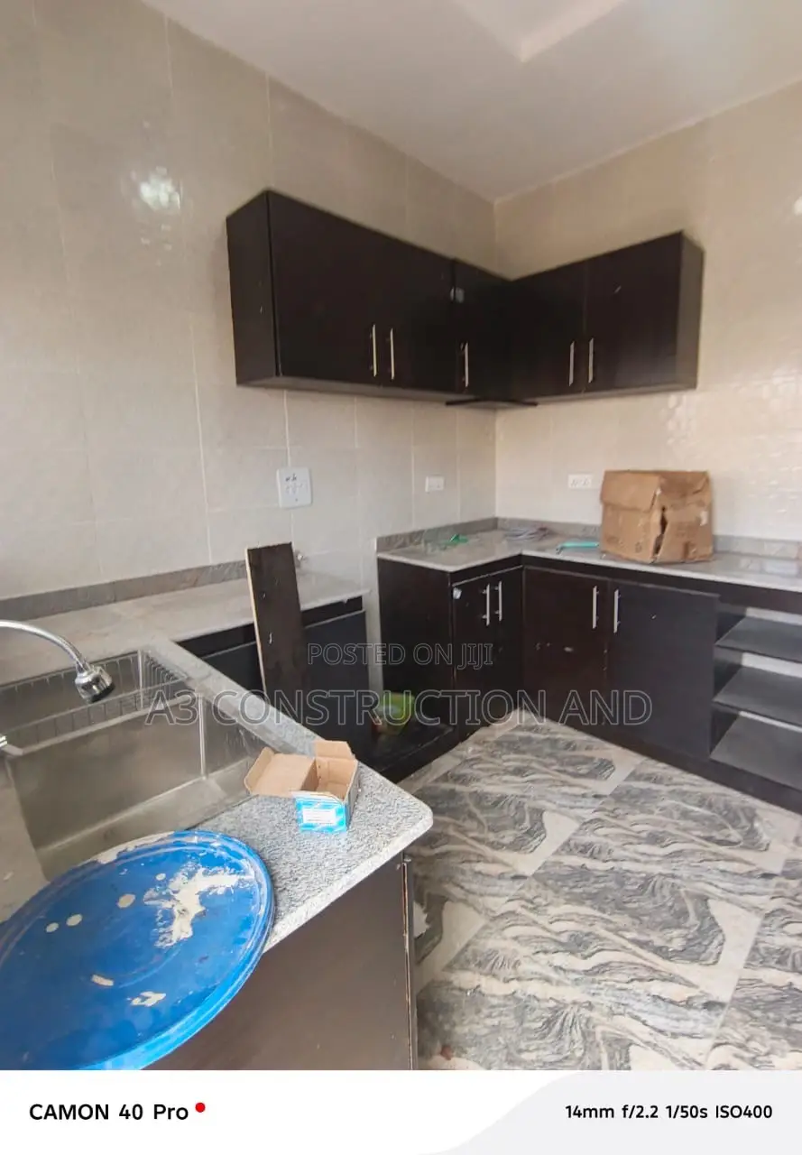 4bdrm Duplex in Okebadan Estate, for rent