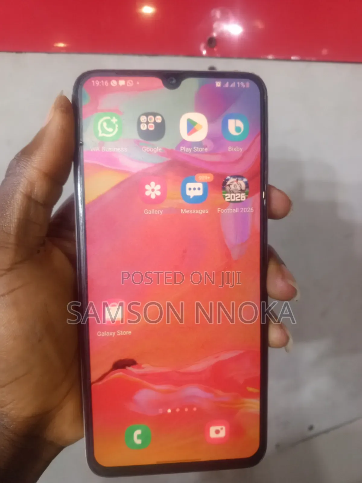 Samsung Galaxy A70 128 GB White