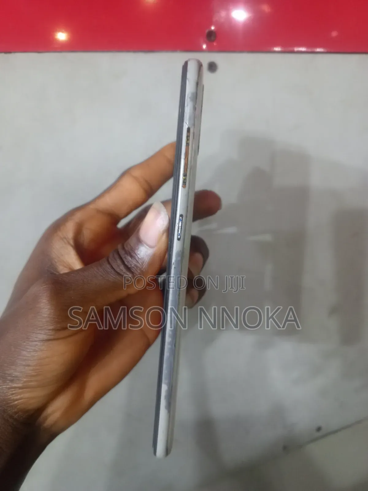 Samsung Galaxy A70 128 GB White