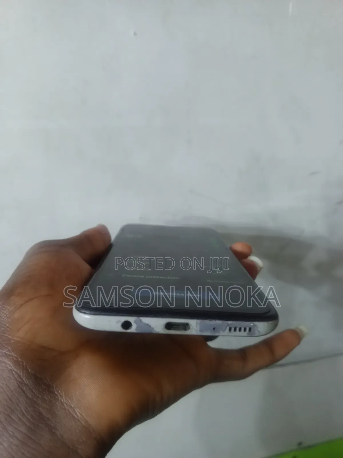 Samsung Galaxy A70 128 GB White