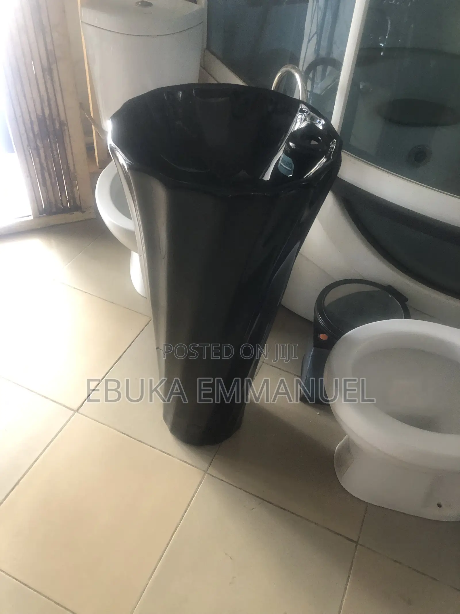 Standing Washing Hand Basin