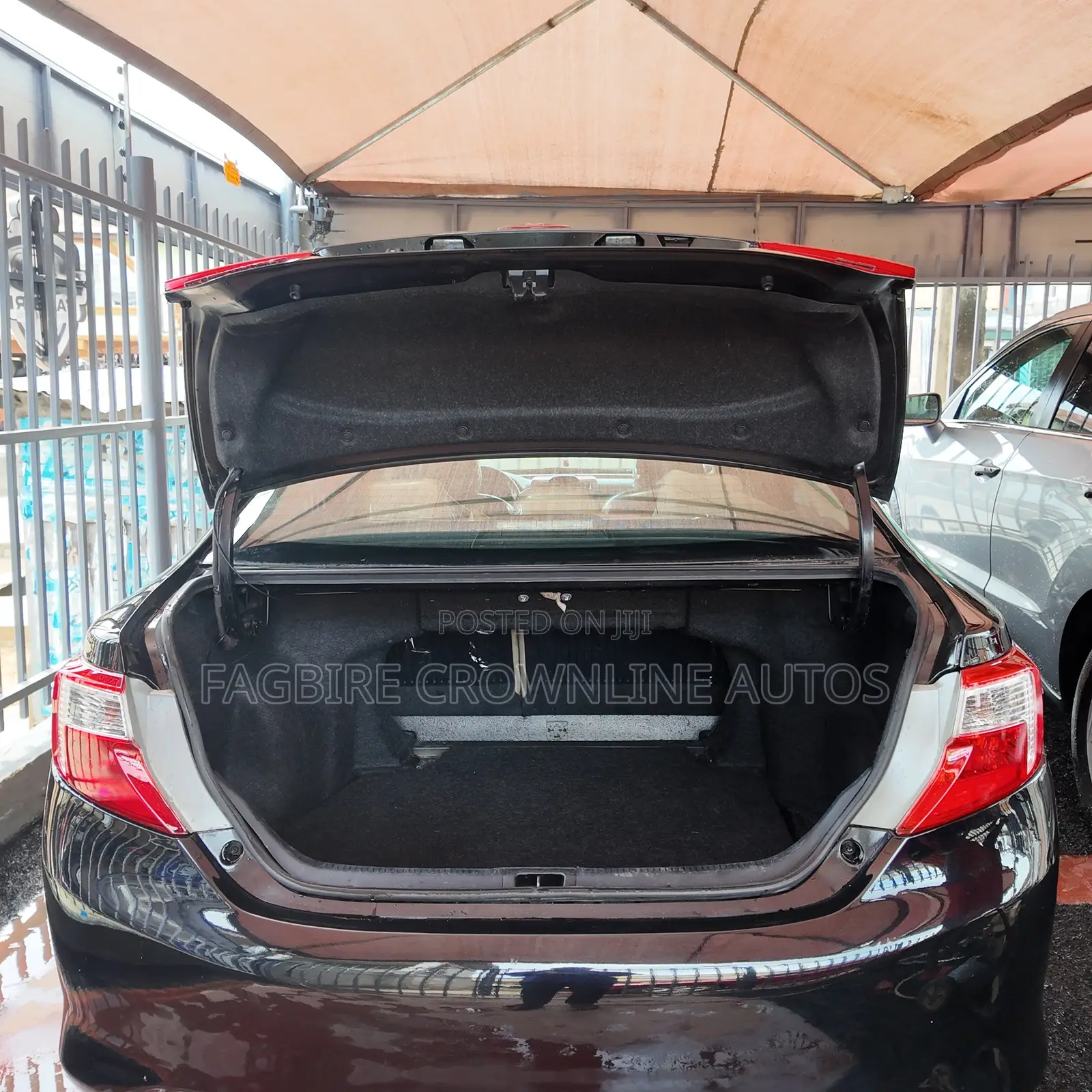 Toyota Camry LE 4dr Sedan (2.5L 4cyl 6A) 2012 Black