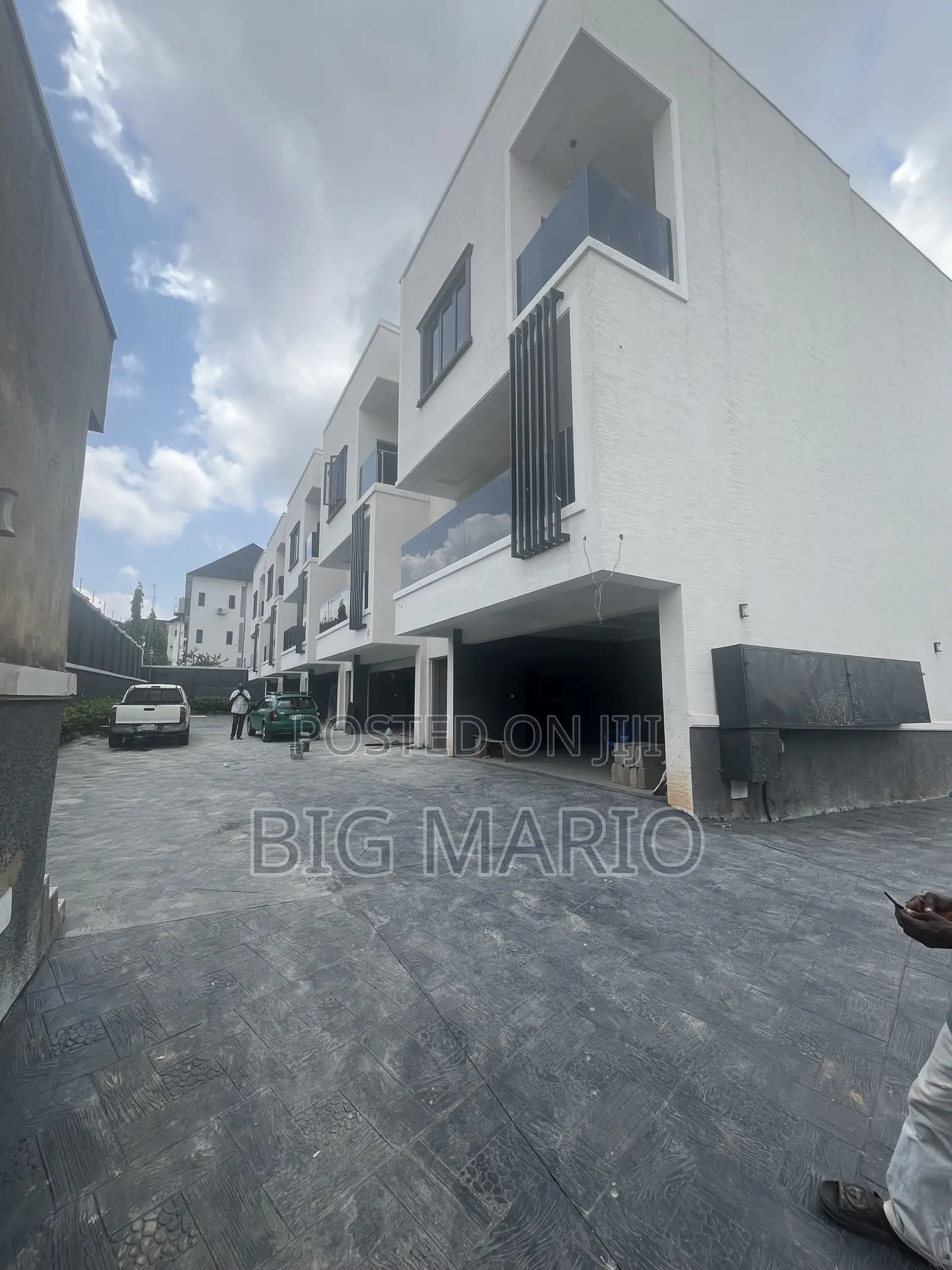 4bdrm Duplex in Guzape for sale