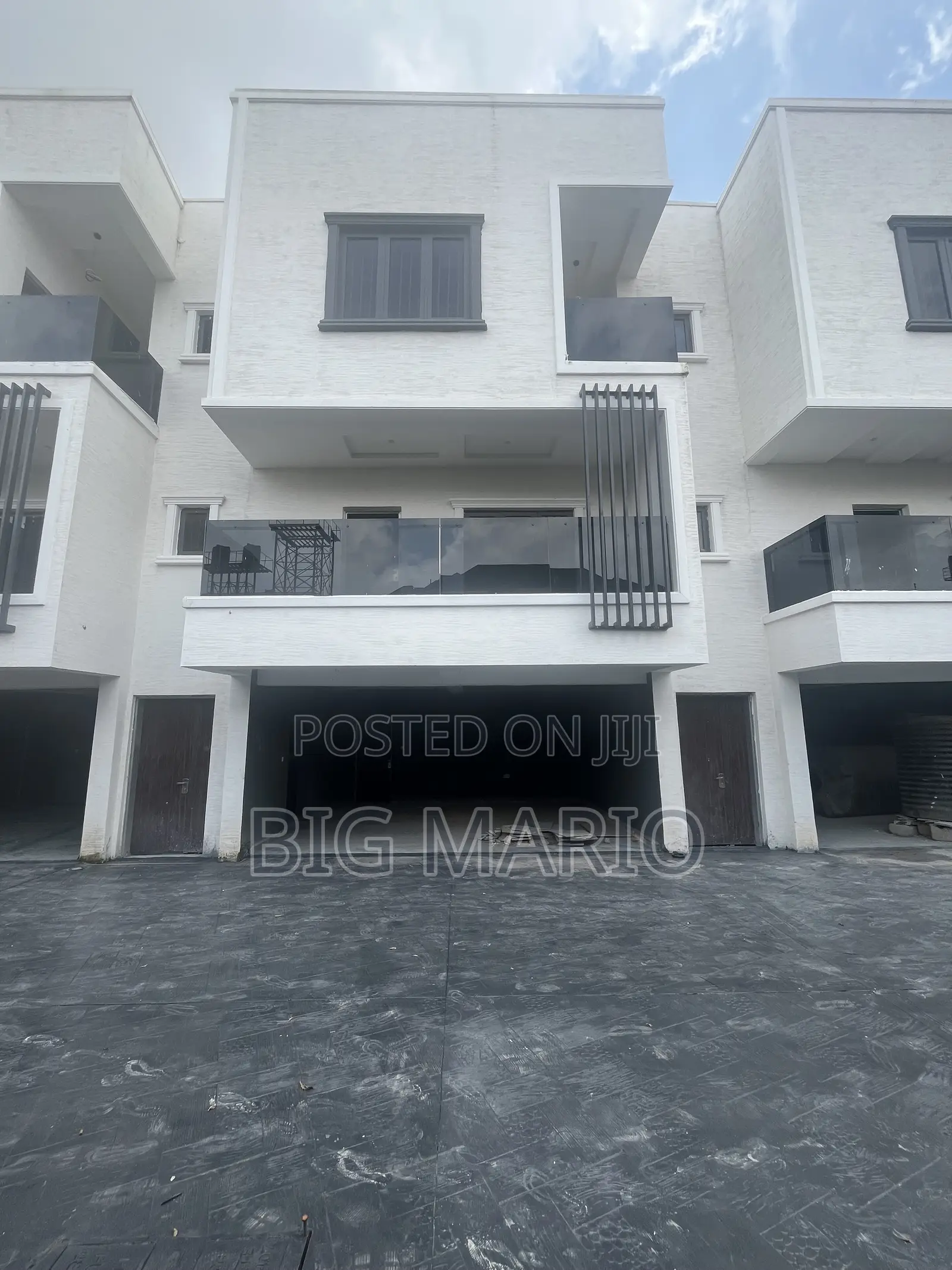 4bdrm Duplex in Guzape for sale