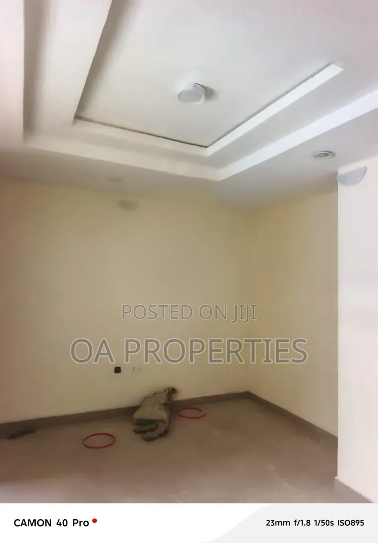 2bdrm Block of Flats in Okebadan Estate for rent